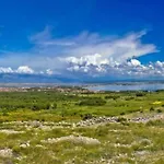 In With Sea View, Terrace, Air Conditioning, Wi-fi *