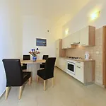 Apartmán In With Sea View, Terrace, Air Conditioning, Wi-fi Vir