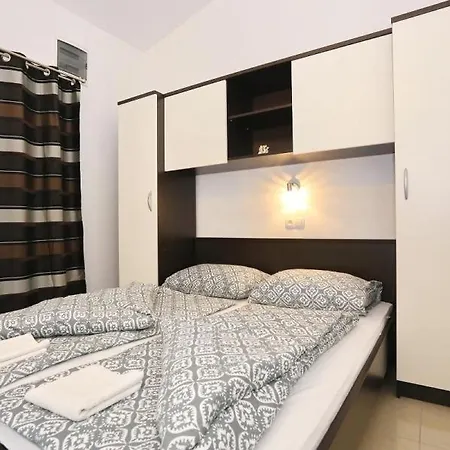 Apartment In With Sea View, Terrace, Air Conditioning, Wi-fi