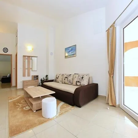 Apartment In With Sea View, Terrace, Air Conditioning, Wi-fi *