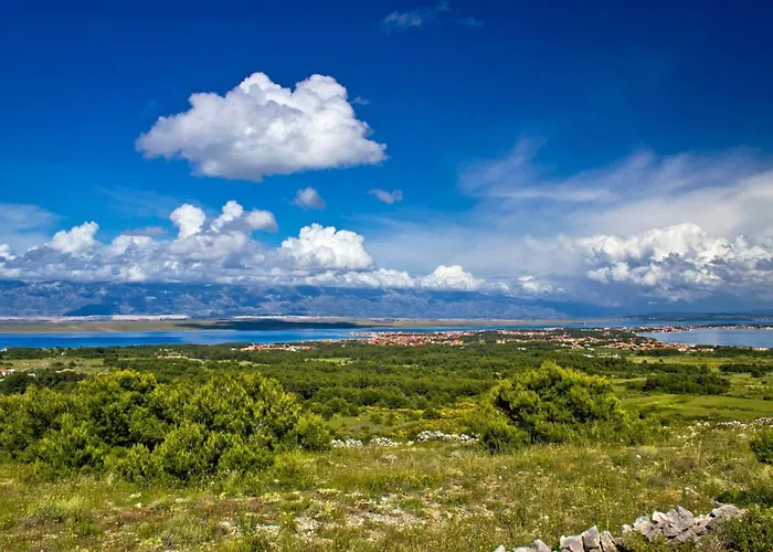 In With Sea View, Terrace, Air Conditioning, Wi-fi * Vir